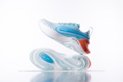 路博潤(rùn)推出100 TPU概念鞋 引領(lǐng)鞋材創(chuàng)新，推動(dòng)循環(huán)經(jīng)濟(jì)發(fā)展